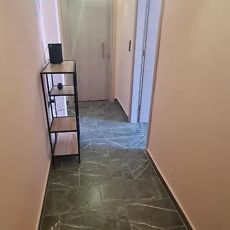 Ek9 Apartment *